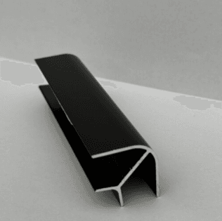 Ugao za soklu 10cm  Crno 09